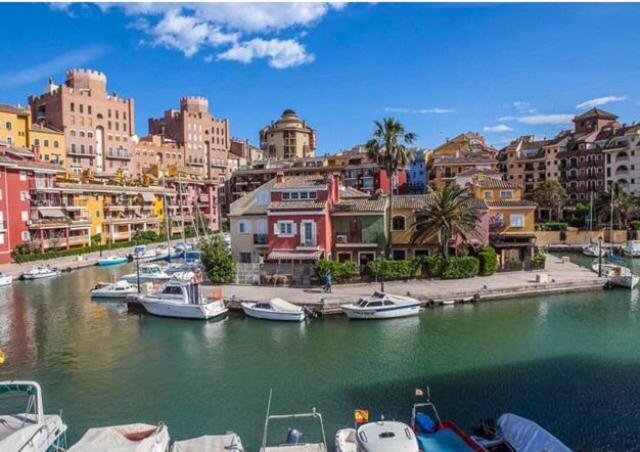 Valencia Beach Room With Private Bathroom Coliving Port Saplaya Esterno foto